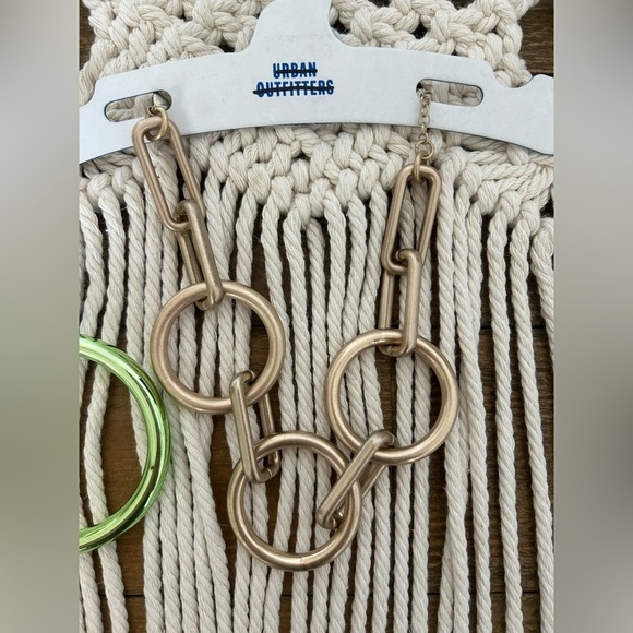 Urban Outfitters Bundle Gold Chunky Chain Necklace and Green Large Hoop Earrings - Picture 6 of 11